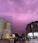 多地现台风霞？粉紫色天空是台风靠近 预示台风接近