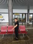 两男子趁乘客候车睡着偷手机被抓 广州站派出所迅速破案