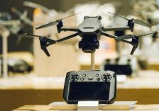 “撒钱”背后的A1无人机：影石能否攻入大疆腹地？