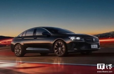 上汽通用别克君威推出全新曜黑竞速套件，限时 3000 元