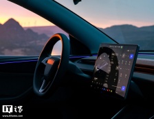 马斯克：不久的将来特斯拉将实现无人自动找车位泊车