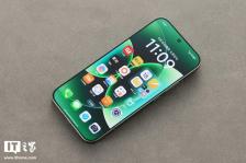 2025 年底新旗舰单品激活百万机型曝光，含小米 17 Pro 系列、华为 Mate 80