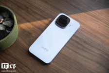 iQOO Z11 Turbo 手机维修备件价格公布：屏幕优惠价 590 元，电池 199 元