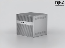 ZimaCube 2 NAS 整机现身：英特尔 Alder Lake CPU，至高可选 64GB 内存