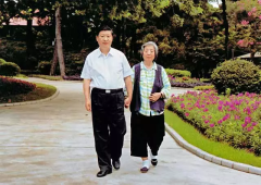 شي جين بينغ ووالدته: "وعد" جيلين من الشيوعيين
