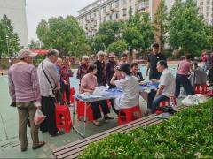 健康义诊、公益理发，这场端午敬老活动暖心又惠民