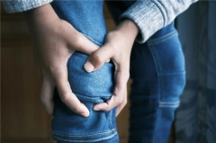 氨基葡萄糖作用与功效：修复、抗损、延缓，三管齐下守护关节健康