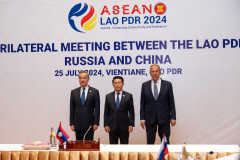 चीन, रूस और लाओस ने विदेश मंत्रियों की त्रिपक्षीय बैठक की