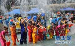 Pesta Songkran, Sambutan Tahun Baharu di Xishuangbanna