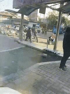 “临时工”不是暴力执法挡箭牌 权力滥用引众怒