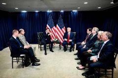 特朗普 又要“抢东西”？