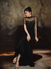 贾静雯穿黑色亮片礼服气场强大 大秀美背性感火辣