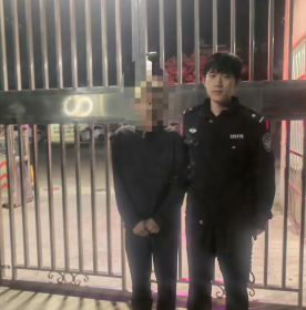 男子为博流量直播中辱警挑衅 警方依法查处