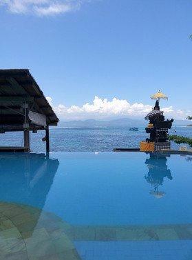 外国博主对比中西治安太真实了 国外安全问题频发