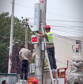 郭有才：选菏泽南站是因姥姥家在那，带动小城成网红地标