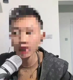 男子为博流量直播中辱警挑衅 警方依法查处