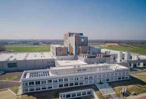 角逐“婴配粉新国标”，达能爱他美卓傲3上市