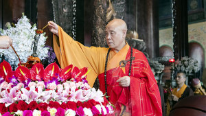 中国佛教协会举办2021年佛诞节庆祝活动