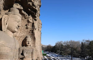 雪后云冈石窟的沉浸式体验