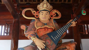 木雕佛像是在什么朝代兴起的？