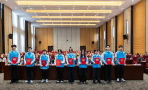 湖北水利水电职业技术学院10名学生荣获湖北省“爱我千湖”优秀志愿者称号