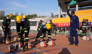 武汉学院勇夺全市高校消防技能大赛桂冠