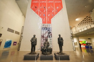 视频|致美前行——湖美105周年美术作品展开幕