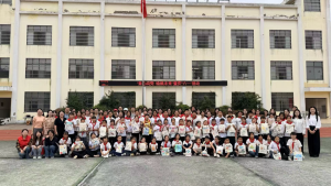 启智润心 美育铸魂 荆州学院教育学院“启智砺教”支教队赴李埠小学开展庆六一主题实践活动