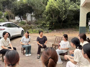 推开院门，用脚步丈量教育温度——武汉学院“小手牵大手”筑梦支教队开展古塘村家访