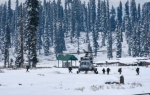 印媒报道：印军进行高海拔直升机演习