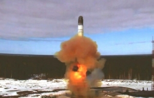 俄官员否认本国核力量转入“高度戒备状态”