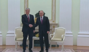 俄专家谈哈萨克斯坦总统访问莫斯科，强调了俄哈两国关系的特殊性
