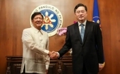 秦刚与菲律宾总统会面 面对新形势新挑战，双方要牢牢把握两国关系的正确方向