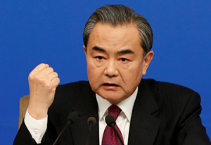 王毅：反对外部势力在中亚策动“颜色革命”