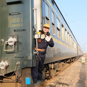 新华全媒+丨春运临时旅客列车都“住”在哪儿？