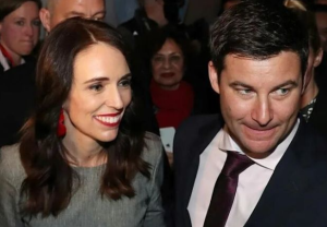 新西兰总理因疫情取消婚礼计划：“这就是生活”