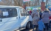 乌克兰东部难民抵达俄罗斯南部
