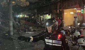 江苏常州一小吃店发生爆炸 有人员被困