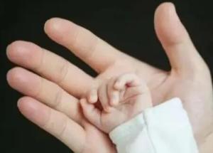 国家卫健委：婴幼儿无人照料是阻碍生育首要因素