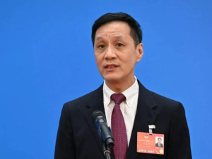 冯远征就任北京人艺第五任院长 史上首位演员院长
