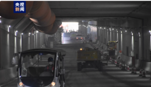 大连湾海底隧道贯通 预计明年具备全线通车条件