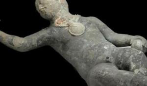 意大利挖出大量2300年前青铜雕像 专家：将是改写历史的发现