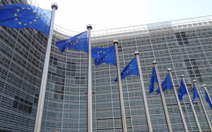欧盟委员会批准一项13.6亿欧元的希腊援助计划