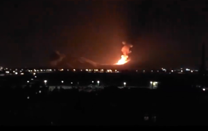 也门多地遭遇空袭 首都萨那传出巨大爆炸声