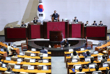 韩国部分执政党议员退场 抵制尹锡悦弹劾案表决