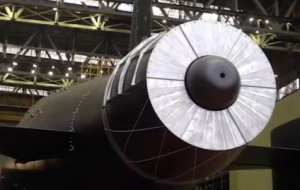 可搭载"波塞冬"核动力无人潜航器 俄新核潜艇出坞