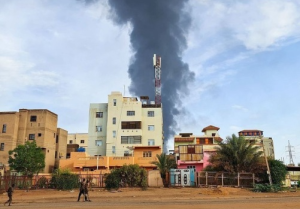 苏丹军方称击退快速支援部队对一铁路枢纽的进攻