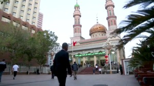 Xinjiang’daki Müslümanlar Ramazan Bayramı'nı kutladı
