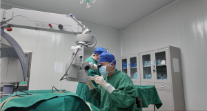 “全身心投入，做最实的帮扶”——重庆眼科博士胡柯的雪域新年