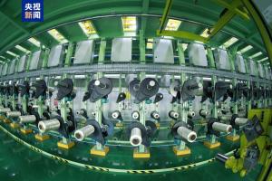 “地表超强材料”投产 这些领域频传好消息